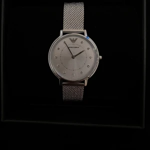 Klocka emporio armani ny oanvänd silver - Mått justerbart. Nytt skick, oanvänd. Silver. Emporio Armani. Nypris 2695kr