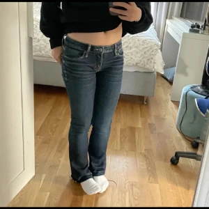 Crocker Lågmidjade jeans - Lånade bilder!! Superfina låga jeans från Crocker, de passade tyvärr inte mig så har inga bilder på💞💞💞💞
