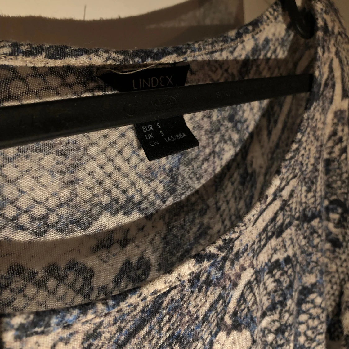 Långärmad ormskinn  - 91