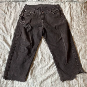 Svarta Baggy Jeans - RIKTIGT feta svarta baggy jeans, Strl XL avklippta något