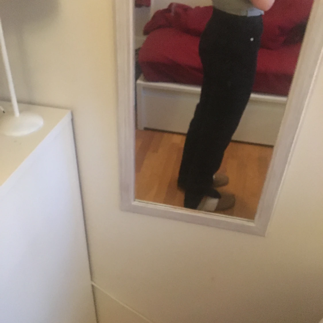 Svarta jeans med slit Gina tricot - 90