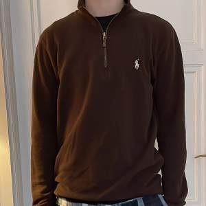 Snygg Ralph Lauren Half zip i fint skick. 