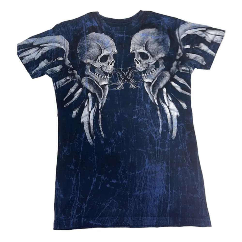 Xtreme couture by Affliction storlek S [Längd 68cm] [Bredd 47cm]. T-shirts.