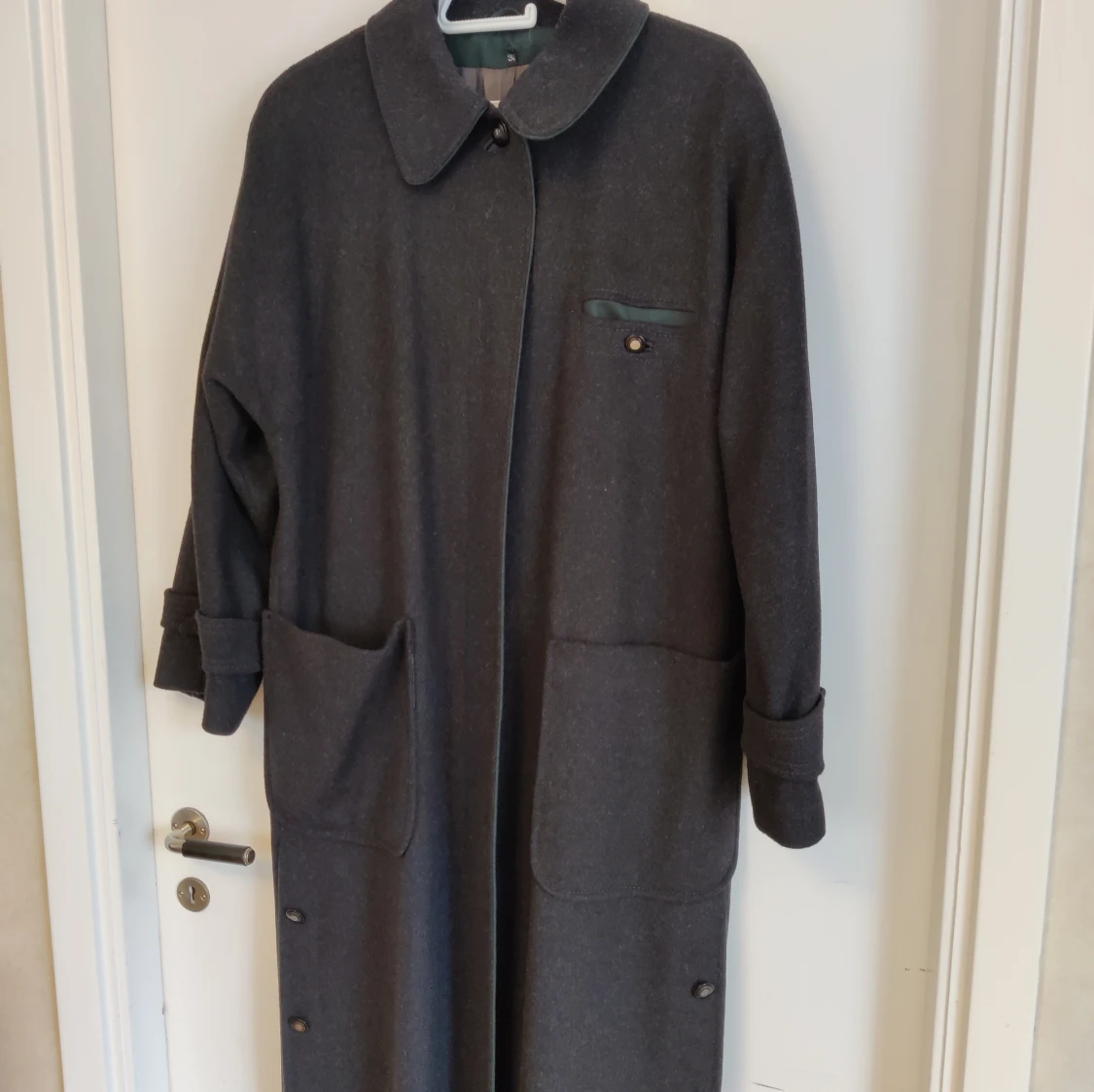 Damkappa av märket Loden