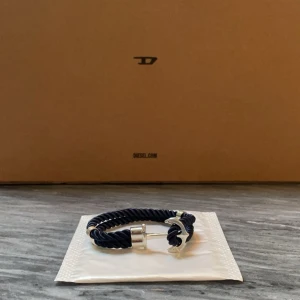 Armband  - Ankararmband för bra pris Helt nya skriv privat för mer information 