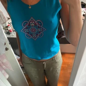 Linne - Linne från kappahl i gott skick. Storlek 42/44 men den sitter som en M 