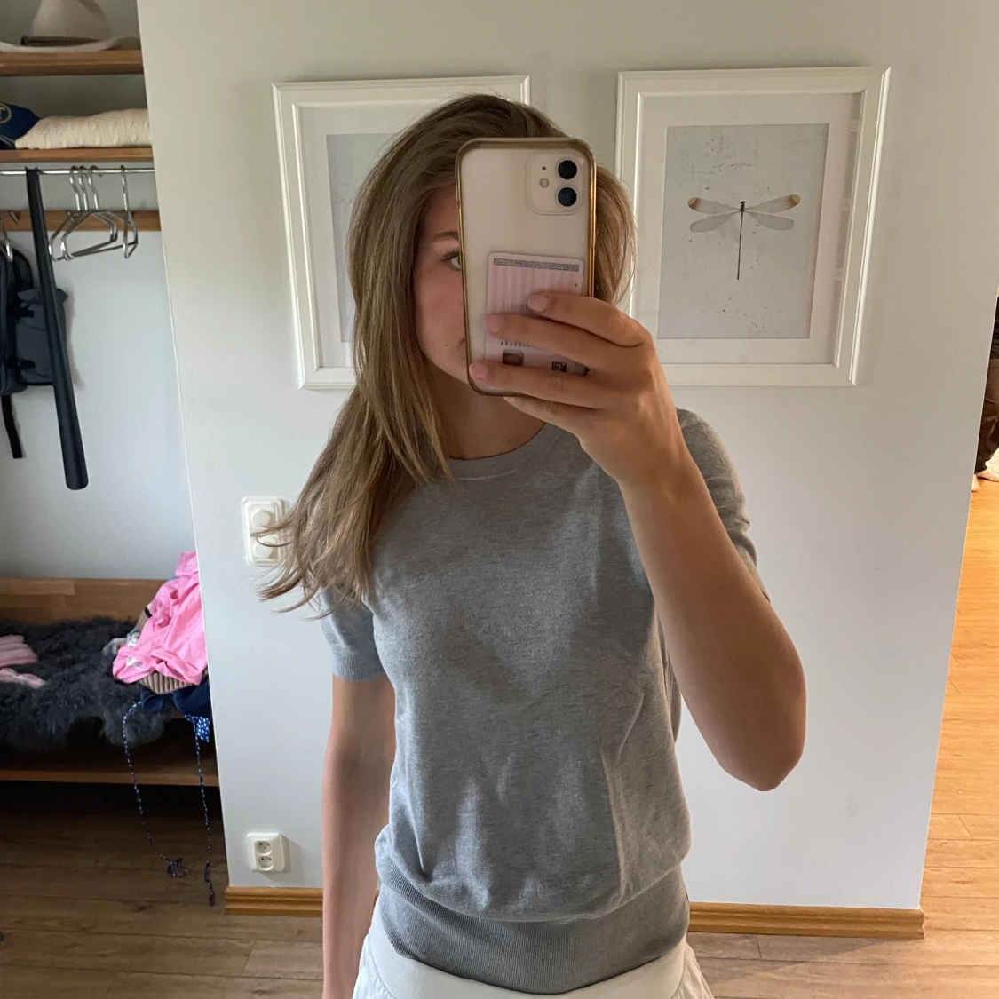 Grå stickad kortärmad