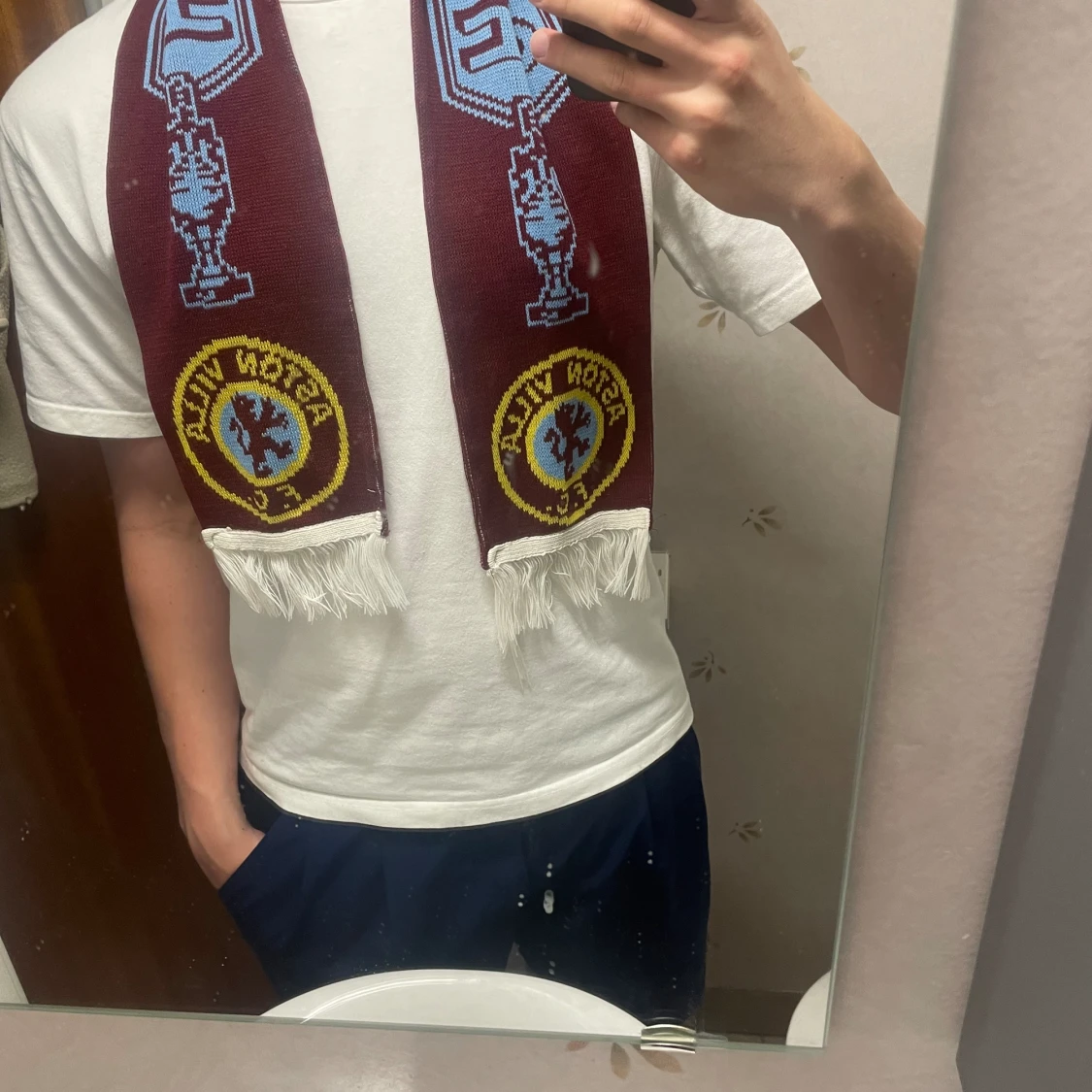 Aston Villa halsduk, retor  - 90