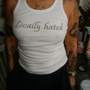 Graphic tanktop - Går att tvätta. 