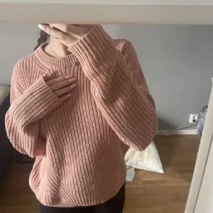 Stickad tröja 💘 - Rosa stickad tröja, supermysig💞💞