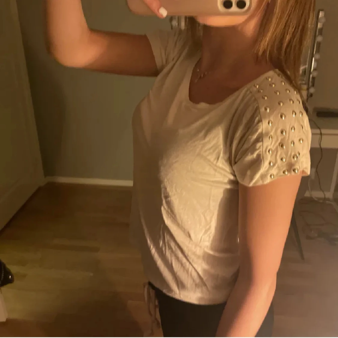 Tshirt med detaljer⭐️