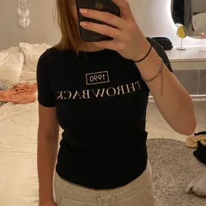 T-shirt - Aldrig använd