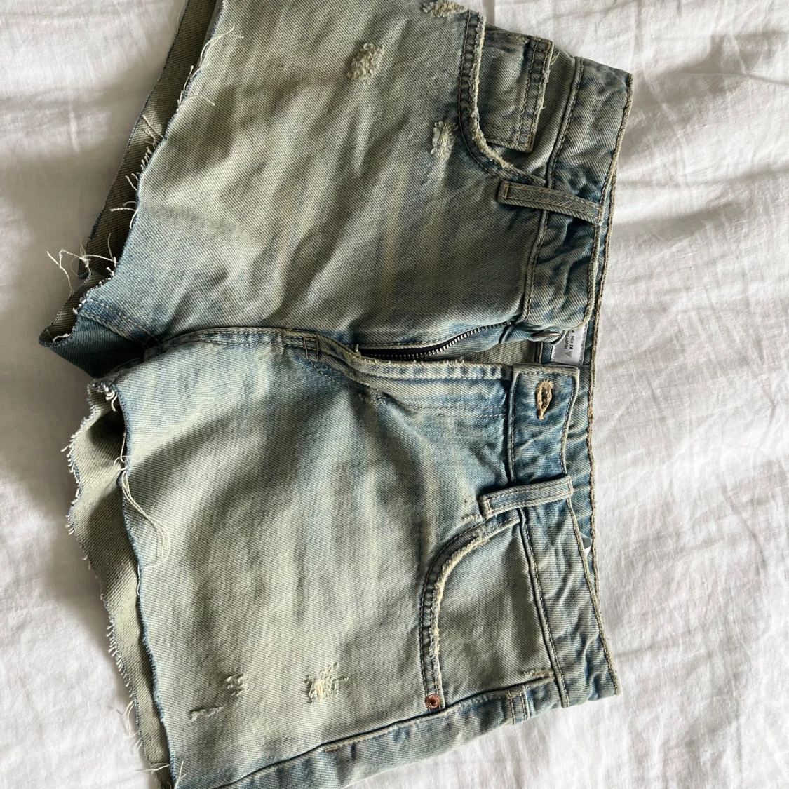 Zara shorts - 90