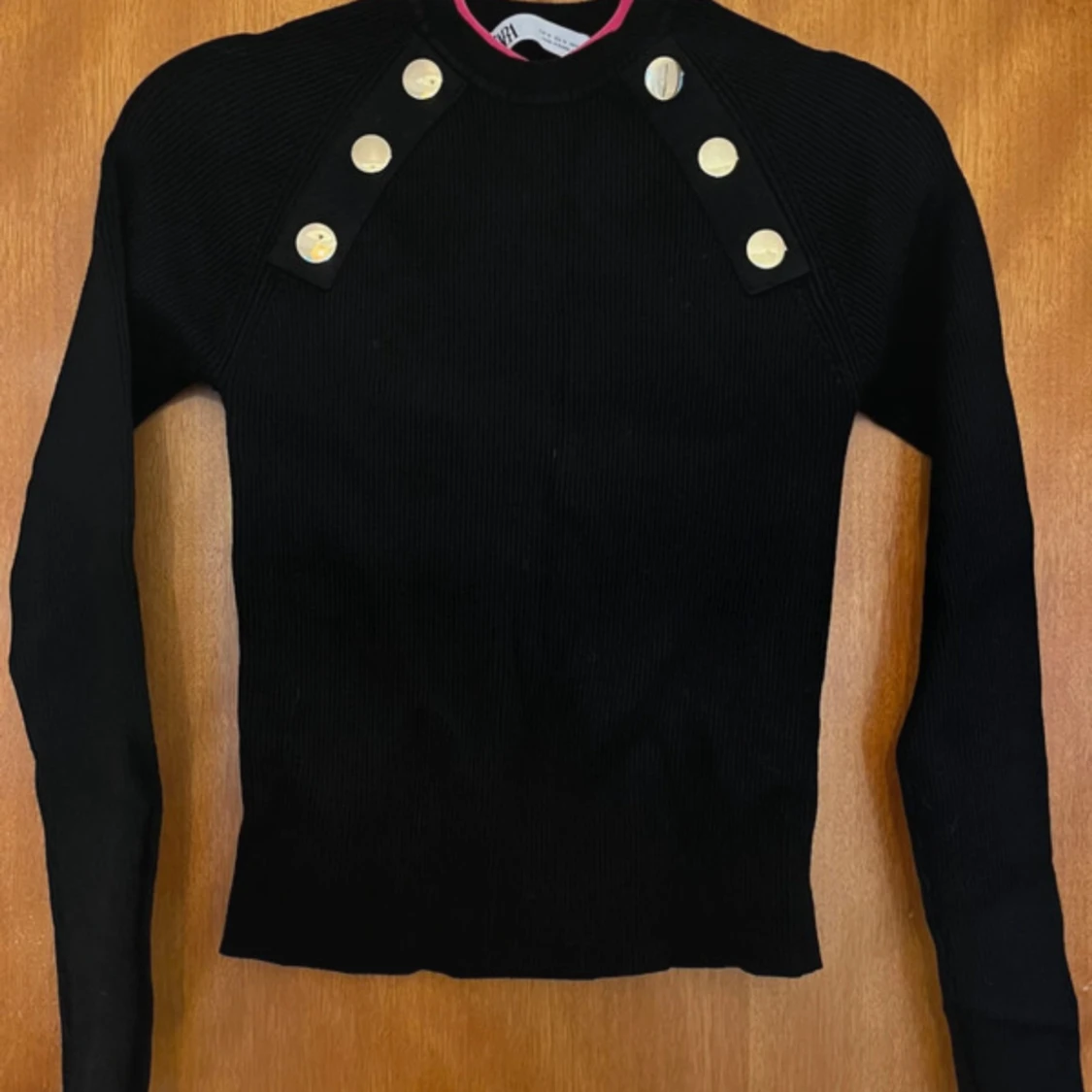 Svart ribbad tröja från Zara