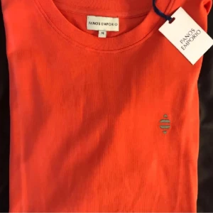 Emporio  - Helt nytt  Storlek M Helt nytt 