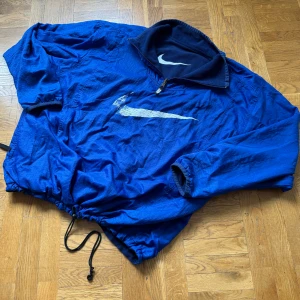 RARE 90s Nike Vändbar Fleece/Jacka - Extremt sällsynt Nikejacka som går att göra till en fleece. 90-tal. 