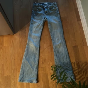 Jeans lager 157  - Jeans från lager 157 ganska stora för sin storlek men sitter väldigt bra 😊 