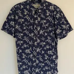 Kortärmad skjorta från Ralph Laurens Denim & Supply-kollektion i storlek S.