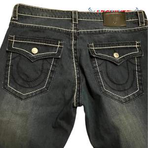 True Reglion Jeans 💙🤍❤️ Mycket bra kondition 💙🤍❤️ Storlek 36 💙🤍❤️ 599kr men priset kan diskuteras💙🤍❤️