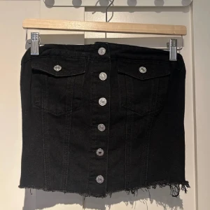 Jeanstopp  - Oanvänd jeanstopp. Kom privat för fler bilder eller om du har några frågor. Priset går att diskuteras.