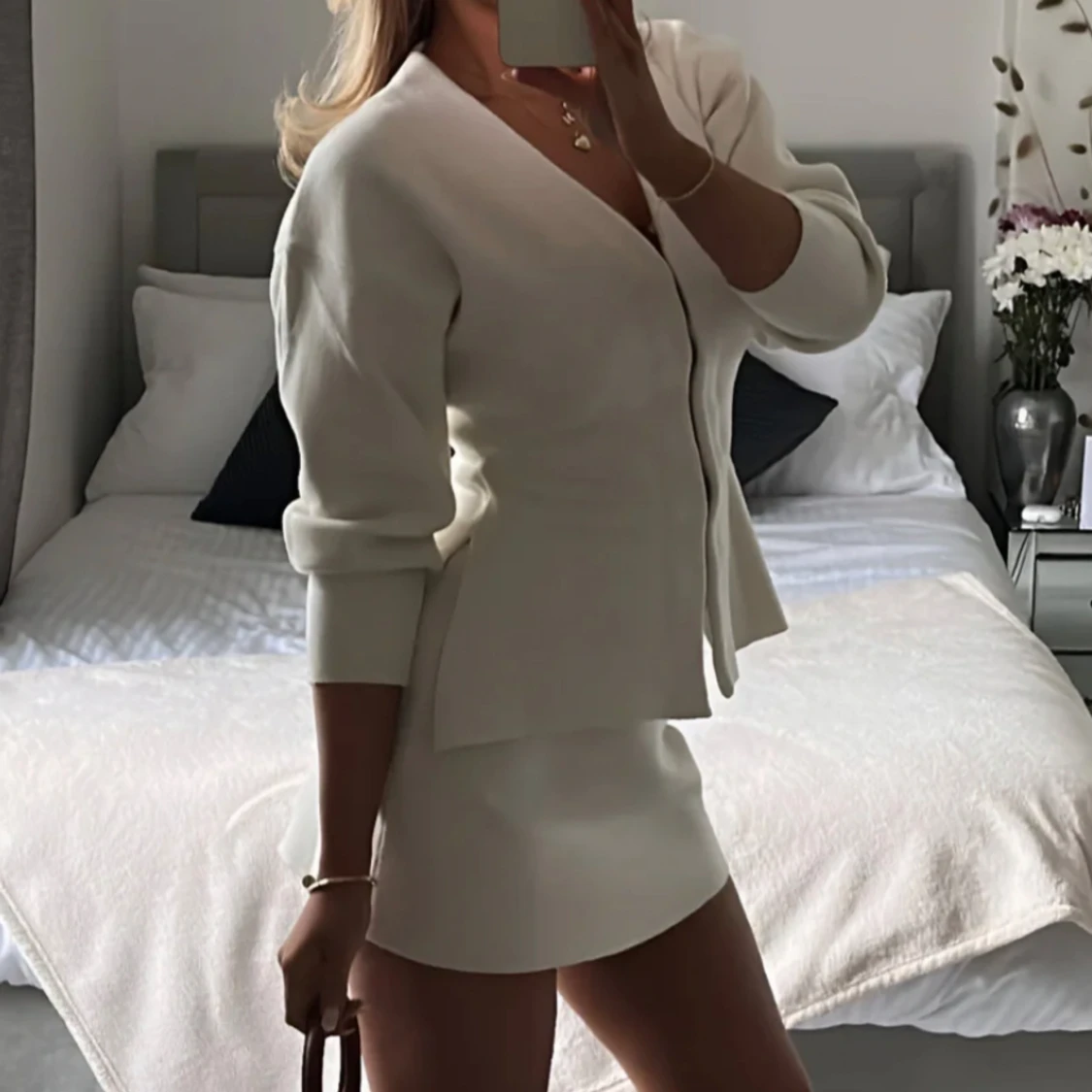 Vitt sett, kjol och topp - 90