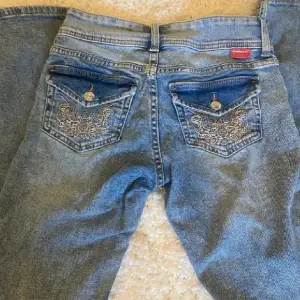 Jätte coola jeans ifrån hm som inte kommer till andvändning(lånade bilder)