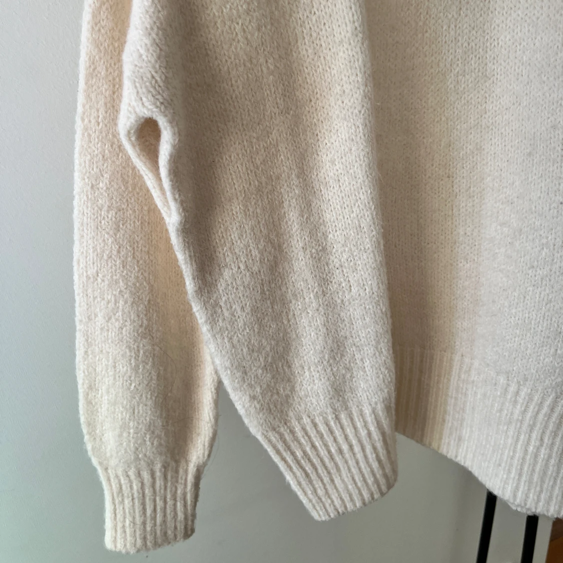 Stickad tröja  - 91