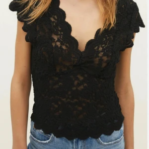 Zara black lace top - Have been used few times and in good condition.☺️