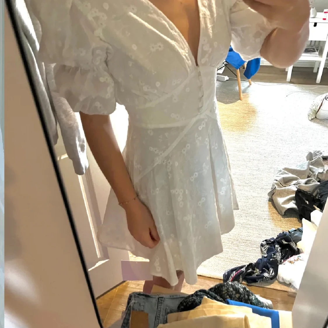 Studentklänning vit adoore  - 91