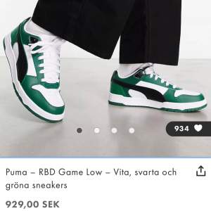 Skitsnygga sneakers som jag glömt lämna tillbaka och som var för stora. Fortfarande i lådan💐  säljes för 600 kan förhandlas vid snabb affär, nypris syns på bilden  Storlek 38