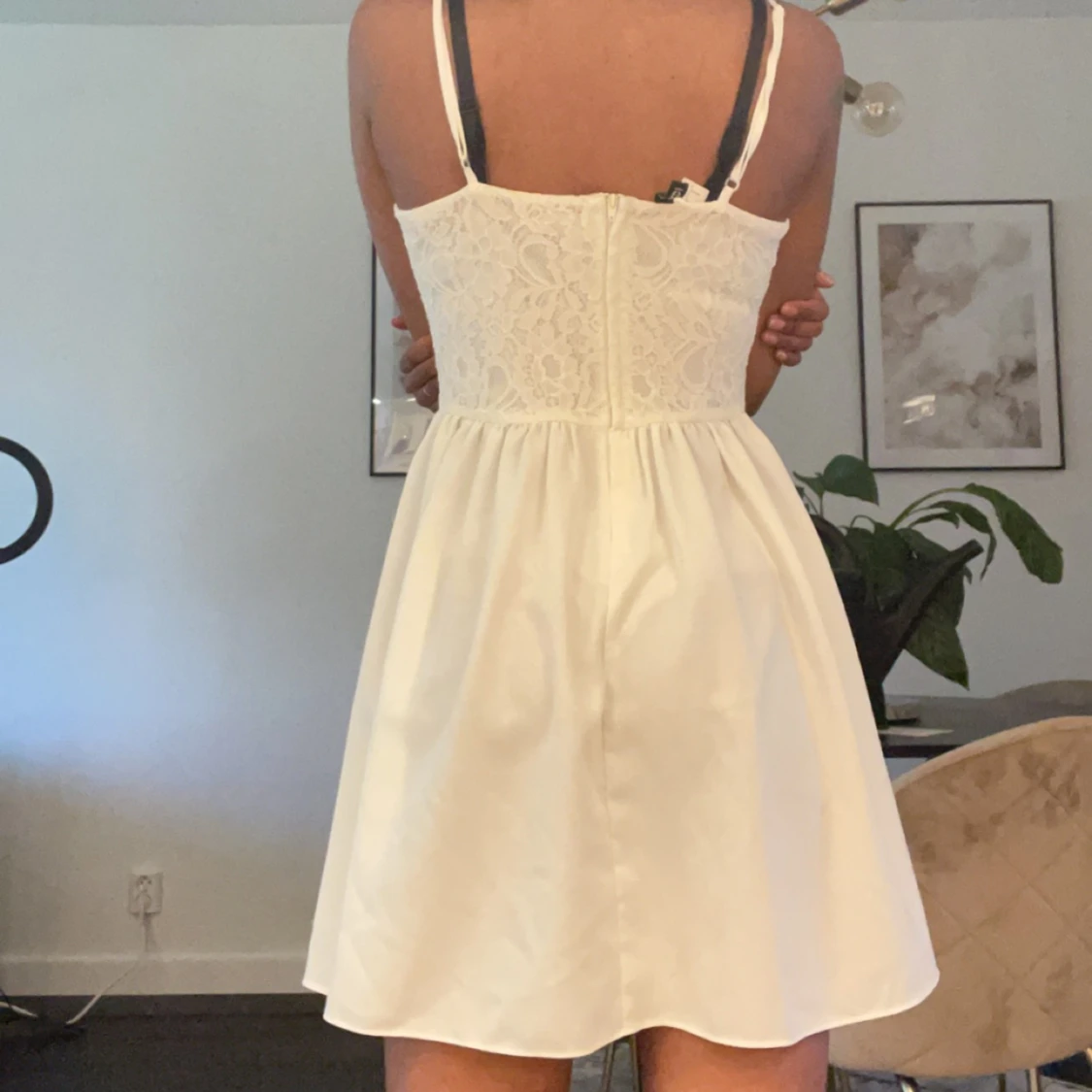 Vit spetsklänning - 91