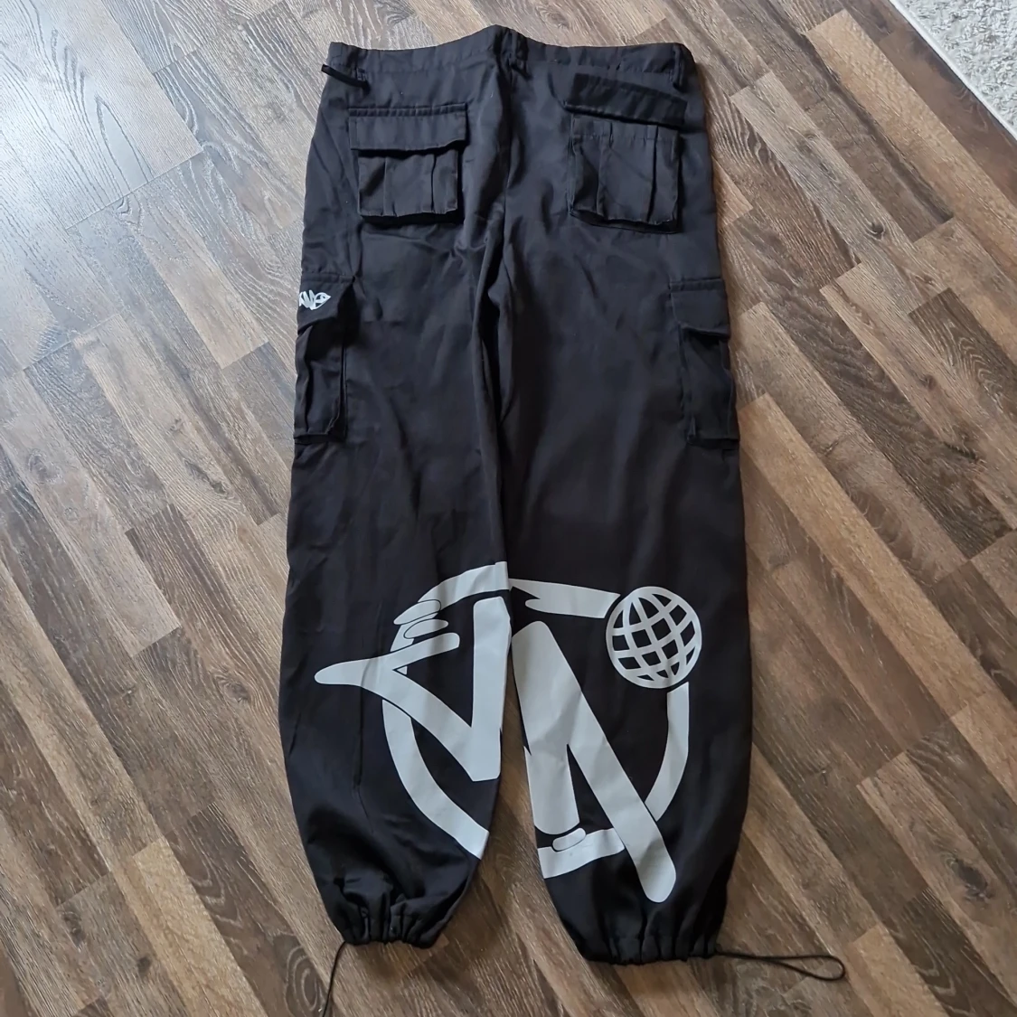 Minus two cargo  - 92