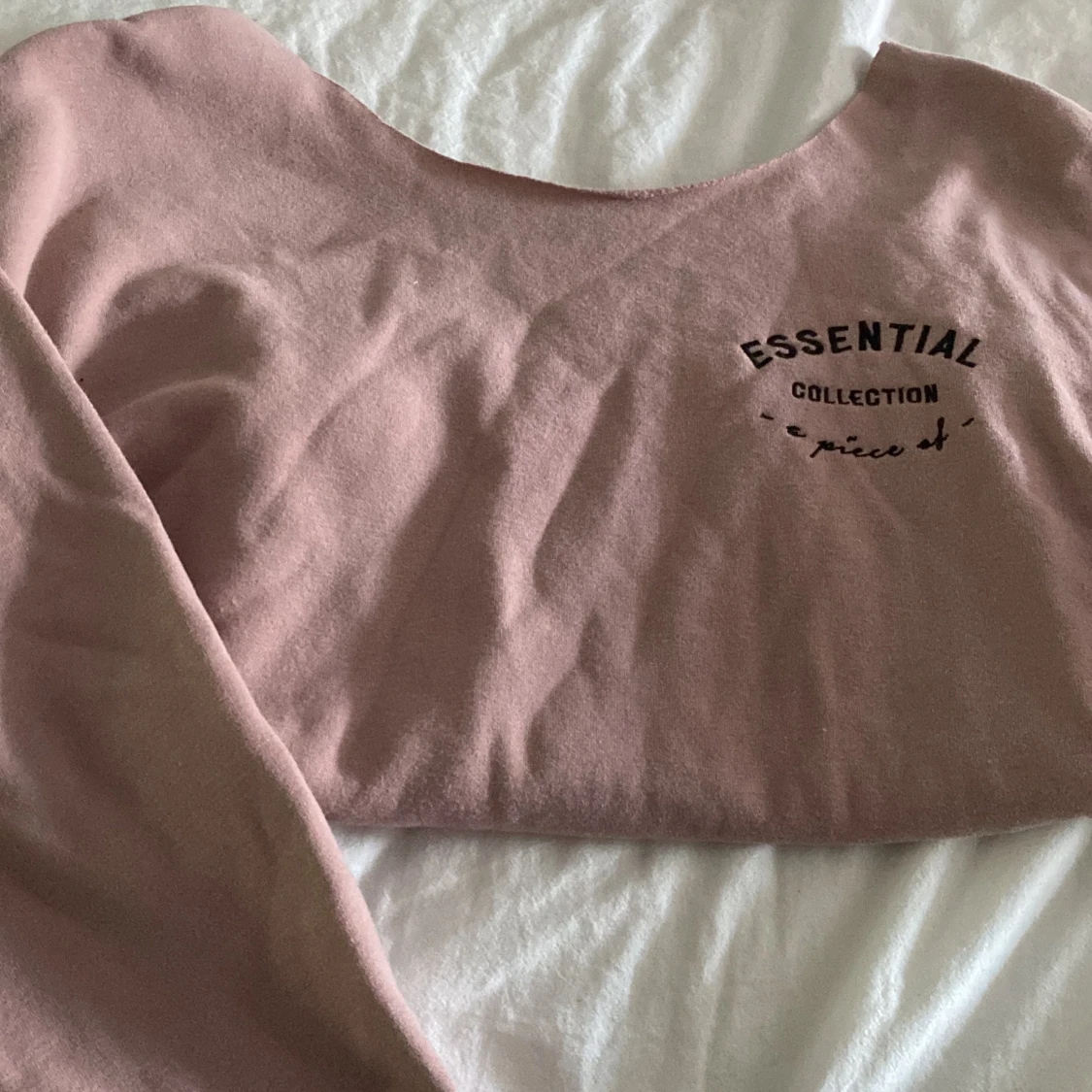 Off-shoulder tjocktröja 