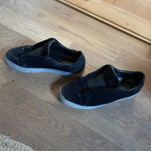 Axel arigato 360 laceless - Sköna skor 5/10 condition till ett bra pris