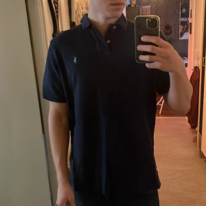 Ralph lauren piké - Bra skick, ingen skada eller liknande. Går att pruta.