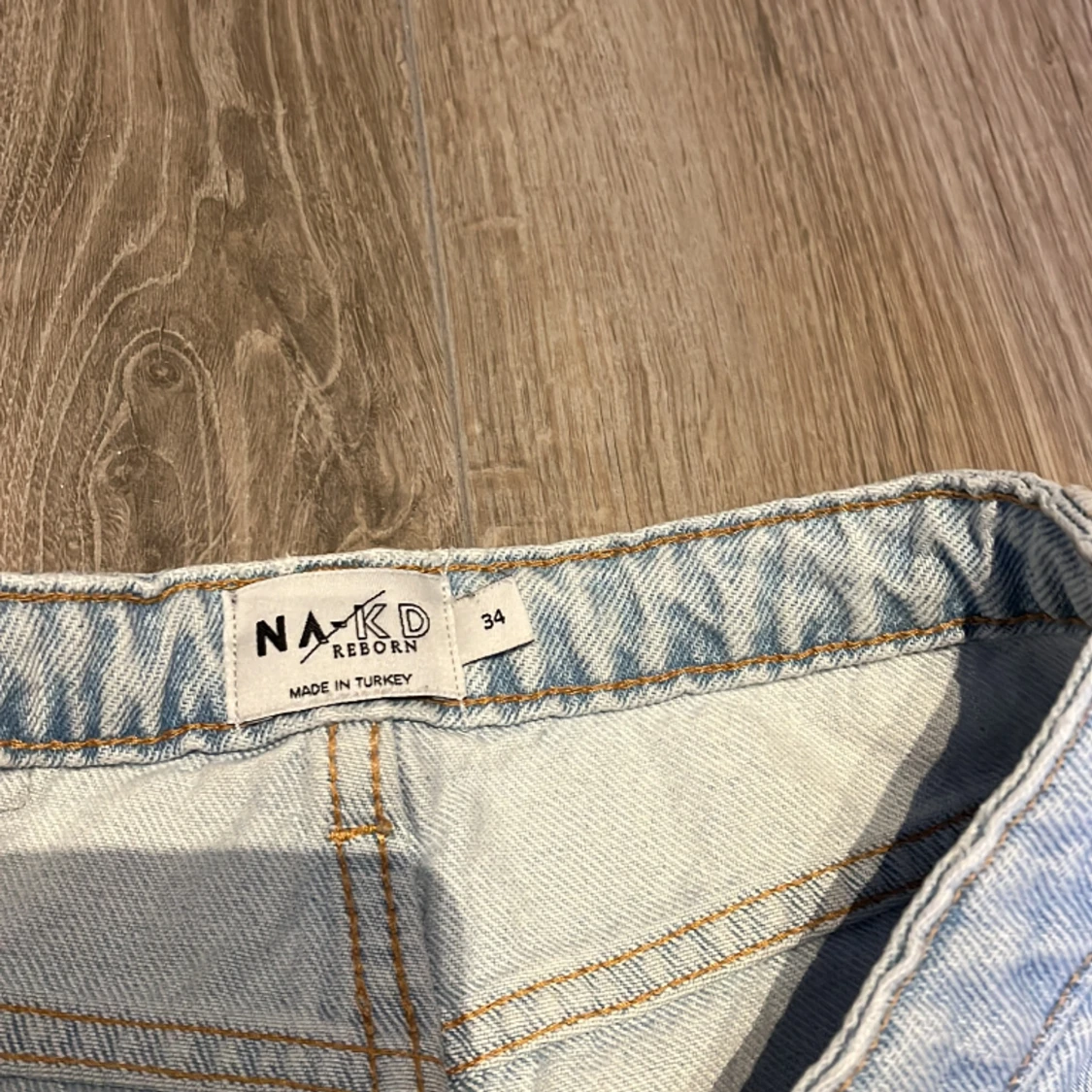 Högmidjade byxor  - 91