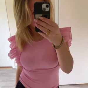 Söt topp💕 - Supersöt topp som passar till de mesta🩷