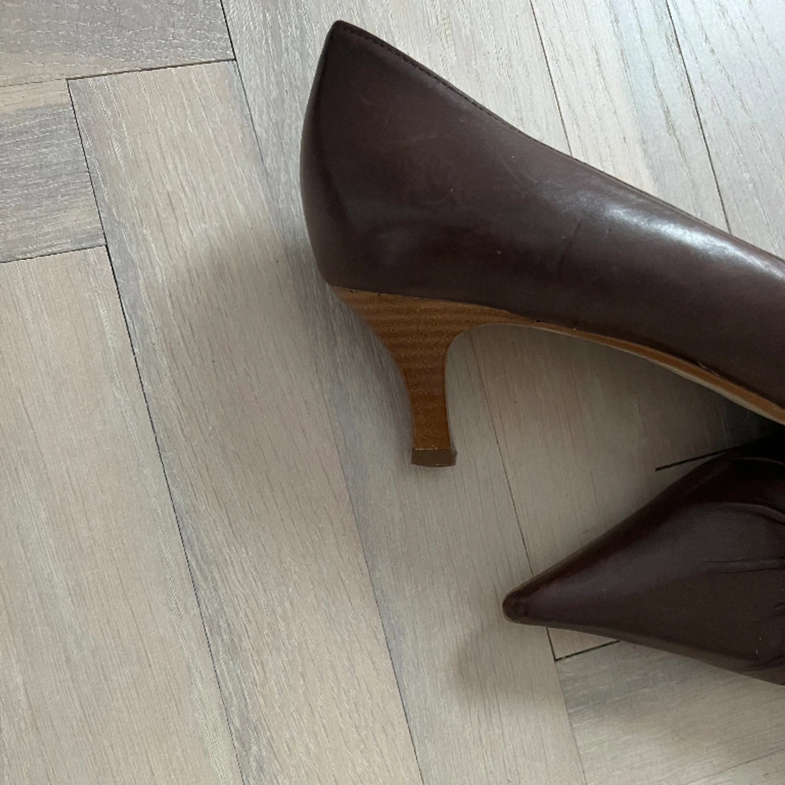 Bruna läderklackar - 91