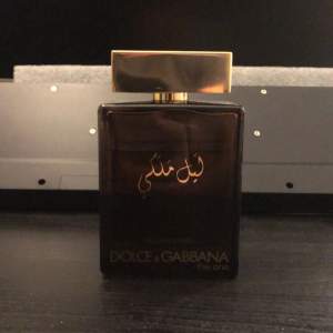 Parfym, The one Exclusive Edition från Dolce & Gabbana, EUD, 150ml. Ca 95% av flaskan kvar. Nypris 1600kr.