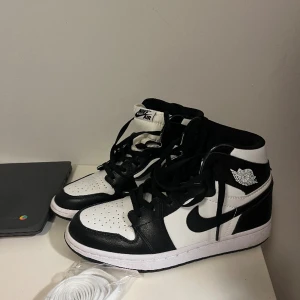Air jordan 1 - Air Jordan 1 som är i princip aldrig använda💞