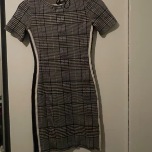 klänning - ny skick