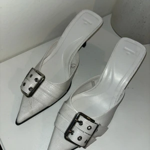 Klackar  - Supersnygga klaclar från Bershka som är helt oanvända😍 