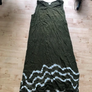 Klänning  - Stor strand klänning:) kontakta gärna innan köp💗