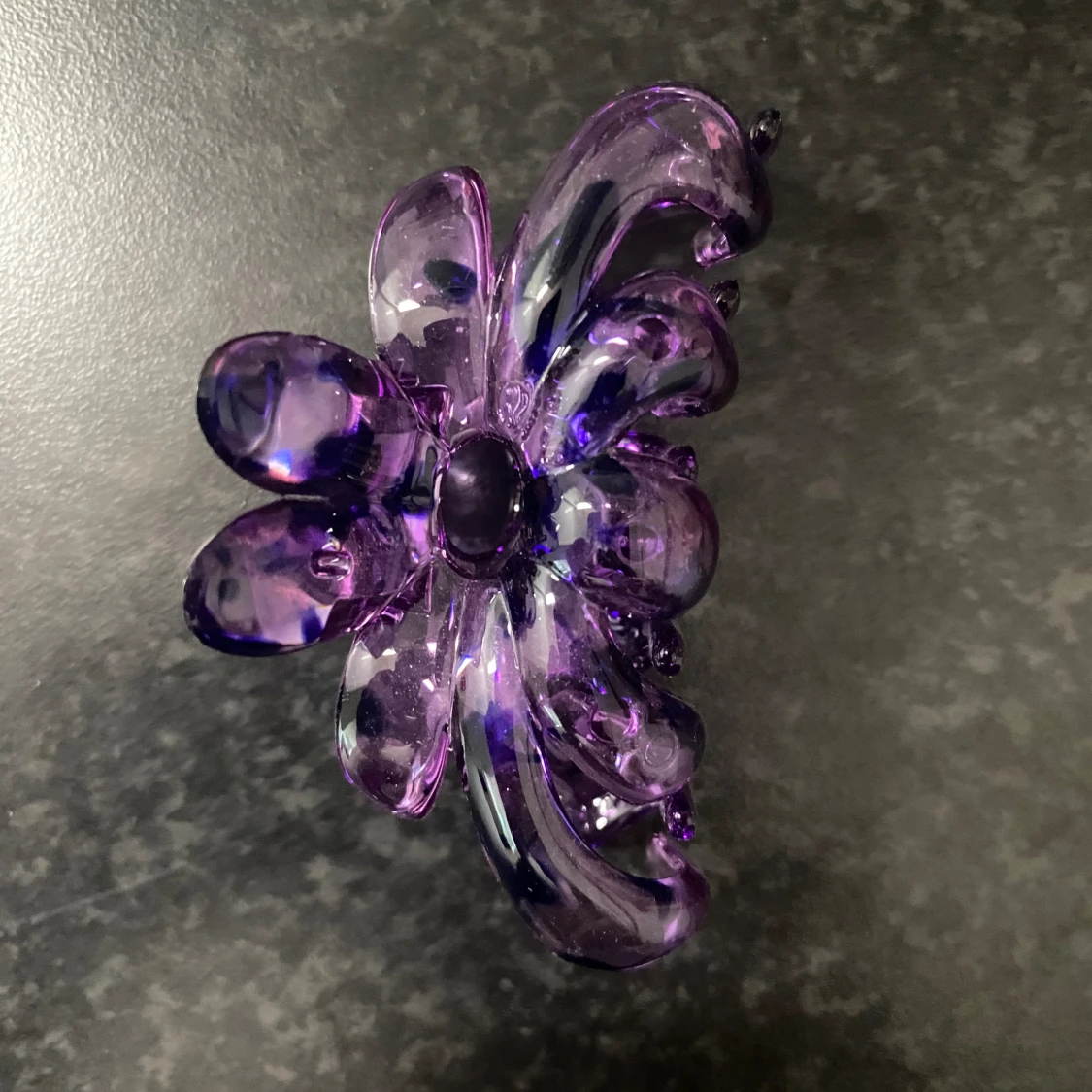 Lila hårklämma - 90