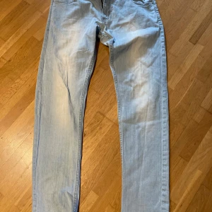 Sweet skateboards jeans - Jeans i bra skick  Strl 32/32