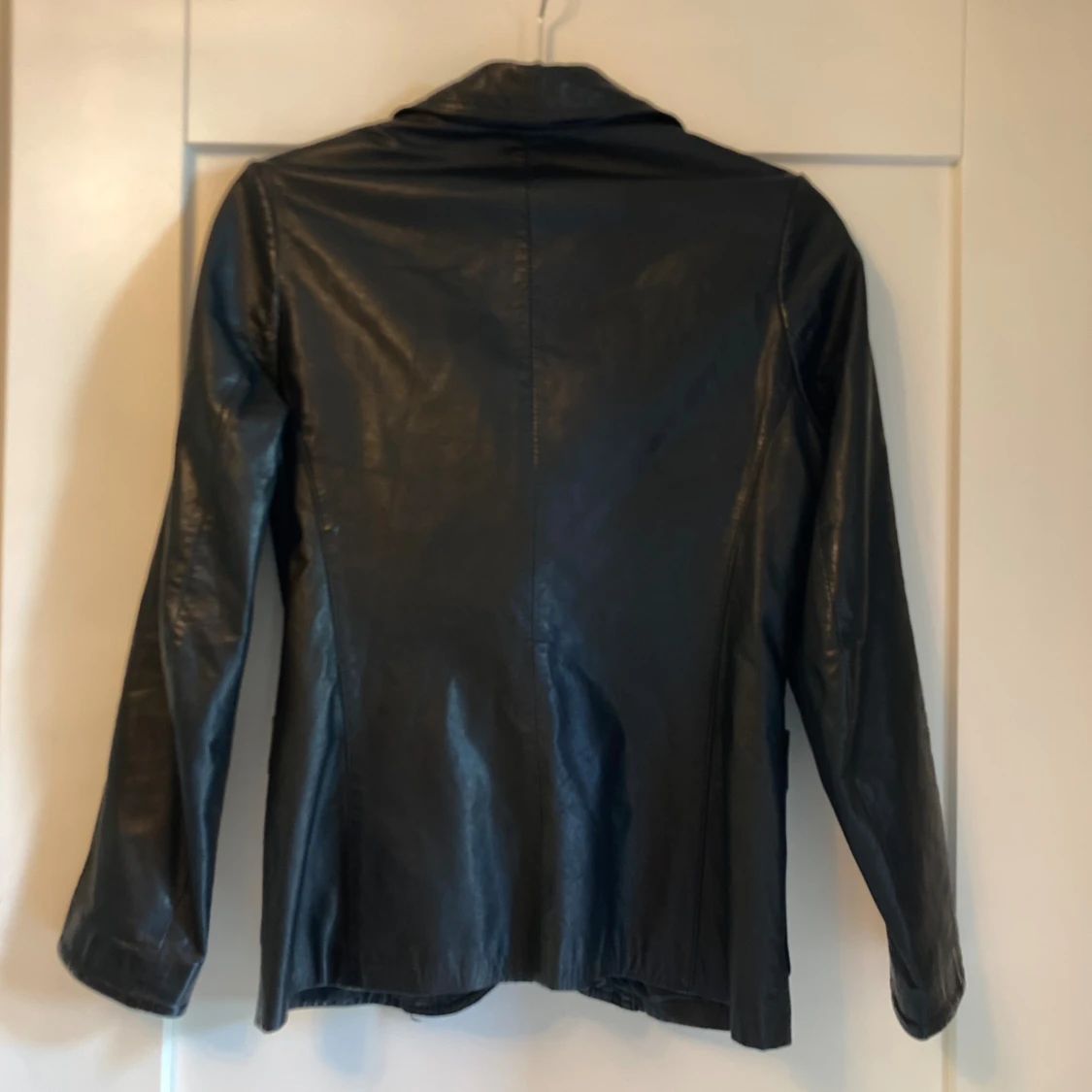 Svart läderjacka - 91