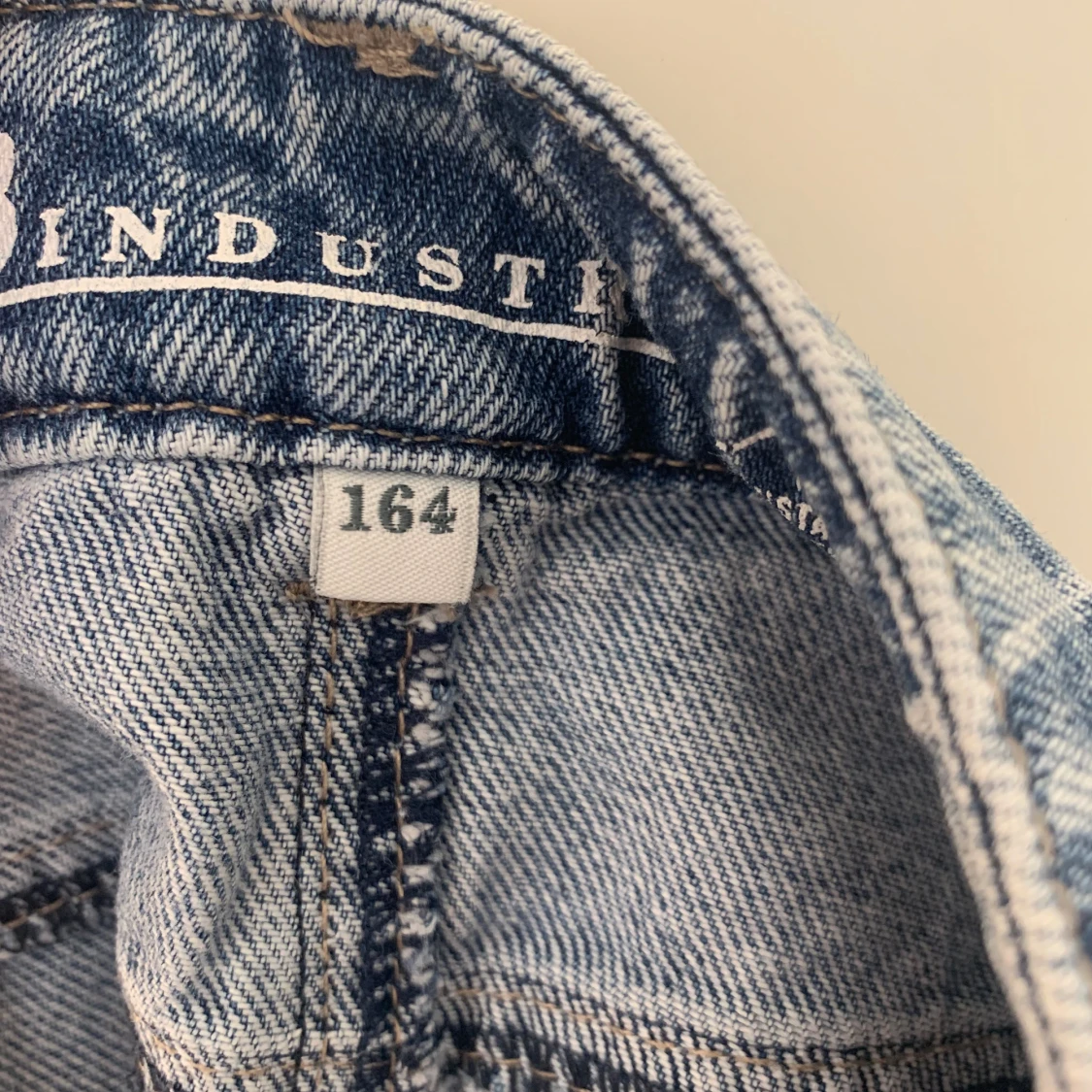 Blåa jeans shorts  - 91