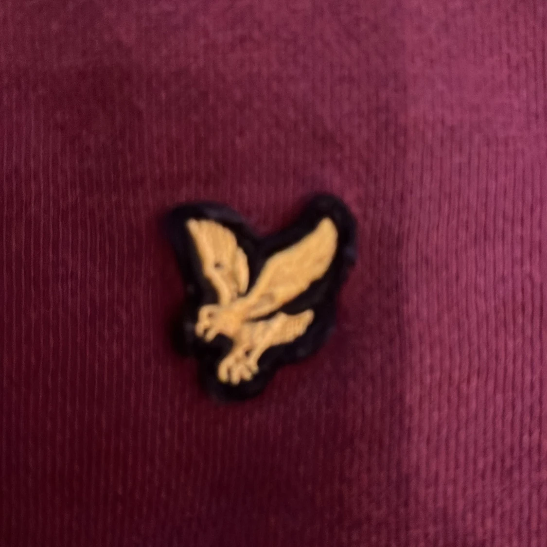 Vinröd tröja från Lyle & Scott - 93