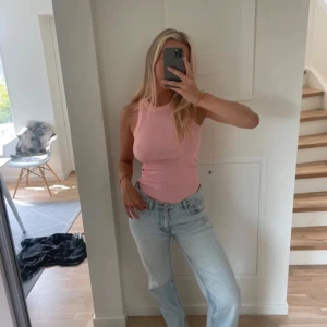 Rosa linne hm  - Så himla fint linne från H&M i ljusrosa som är ett bra basplagg! Tex under en kofta