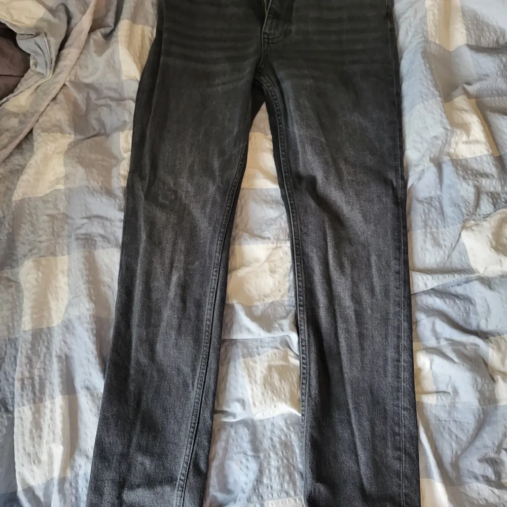 Använda någon enstaka gång Storlek 36 Perfekta slim jeansen, super sköna. Jeans & Byxor.